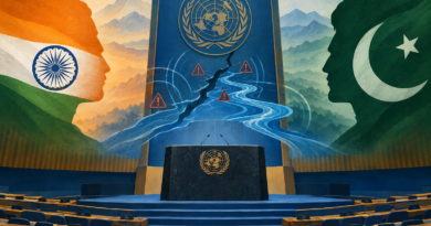 Conceptual illustration of India and Pakistan facing each other across a UN podium, with abstract security and river-dispute symbols between them.