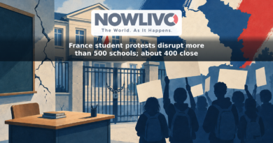 Conceptual illustration of students outside a French school gate, with a cracked wall and an empty teacher’s desk symbolizing their complaints.